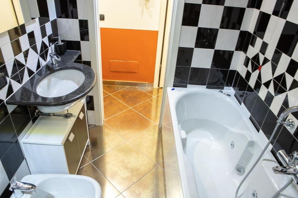 Comfortable Flat In Porta Romana Milán Exterior foto
